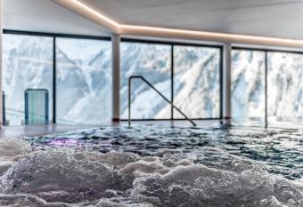 Hotel Burgstein - alpin & lifestyle has Balcony rooms