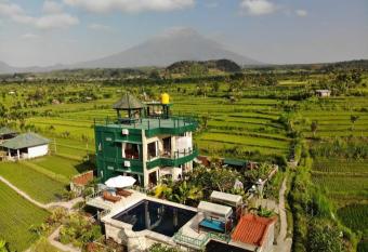 GumiBali Villa has Balcony rooms