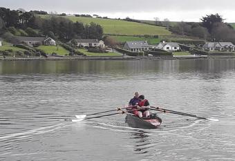 Croi an Bh  ile Luxury Apartment has Balcony rooms