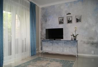 Apartament pod zamkiem has Balcony rooms