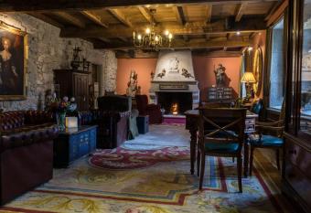 Hotel Monumento Convento de San Benito has Balcony rooms