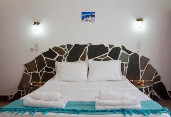 Hotel Faros has Balcony rooms