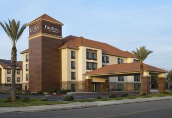 Fairfield by Marriott Inn & Suites Fresno River Park has Balcony rooms