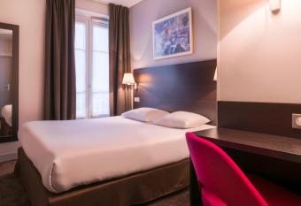 H  tel des Ecrivains allows 18 year olds to book a room
