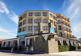 Lozenets View Hotel has Balcony rooms