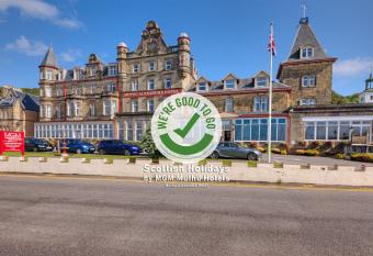 Muthu Alexandra Hotel allows 18 year olds to book a room