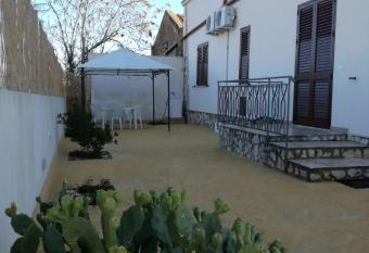 Casa Sole e Vento has Smoking/Balcony rooms