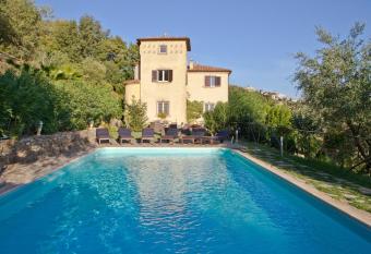 Borgo Riccio allows 18 year olds to book a room