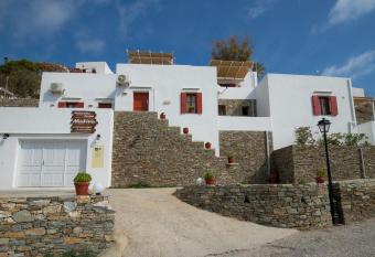 Motivo allows 18 year olds to book a room