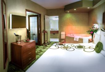 Deerfoot Inn & Casino allows 18 year olds to book a room