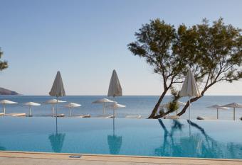 Giannoulis - Grand Bay Beach Resort (Exclusive Adults Only) allows 18 year olds to book a room
