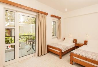 Niriis Hotel has Balcony rooms