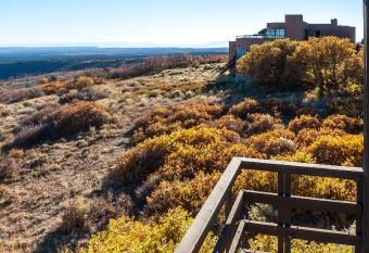 Far View Lodge has Balcony rooms