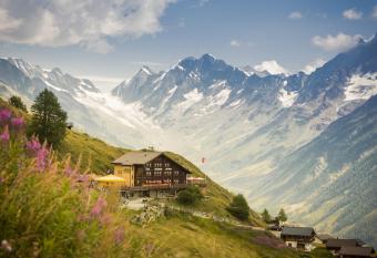 Alpenhotel zur Wildi allows 18 year olds to book a room