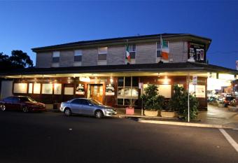 Northern Star Hotel allows 18 year olds to book a room