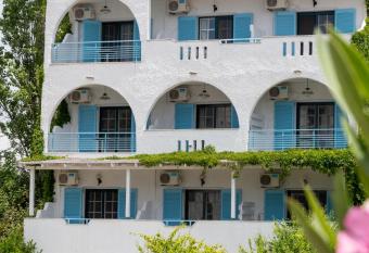 Astri Hotel has Balcony rooms