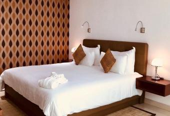 Pefaco Hotel Maya Maya has Balcony rooms