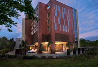 Welcomhotel by ITC Hotels, RaceCourse, Coimbatore allows 18 year olds to book a room