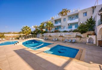 Oasis Scaleta Hotel has Balcony rooms