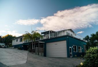 Coromandel Seaview Motel has Balcony rooms