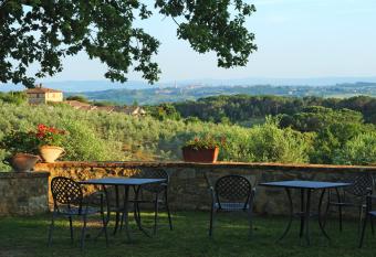 Fattoria Di Corsignano has Balcony rooms