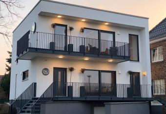 Ambiente Apartments has Balcony rooms