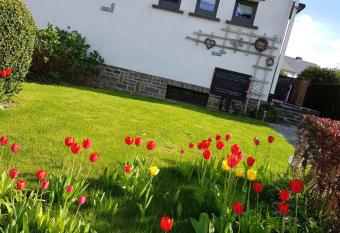 Chambres Esprit Campagne allows 18 year olds to book a room