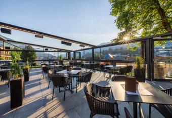Hotel Hubertus has Balcony rooms