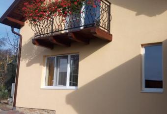 Casa Matei Casa de vacanta has Balcony rooms