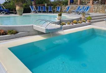 agriturismo heaven has Balcony rooms