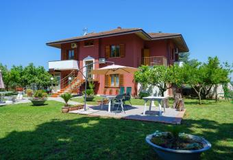 B&B Villa Le Mattine has Balcony rooms