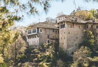 Braja House allows 18 year olds to book a room