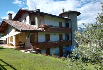 B&B Carmen has Balcony rooms