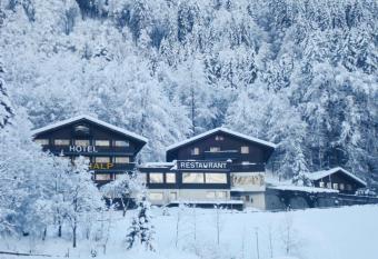 Hotel-Restaurant B  nklialp allows 18 year olds to book a room