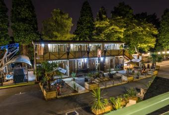 Explorers Retreat Matlock Bath has Balcony rooms