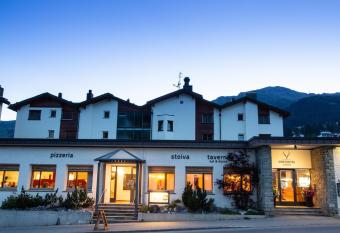 Posthotel Valbella has Balcony rooms