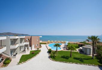 Phaedra Hotel has Balcony rooms