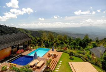 Munduk Menir Villas has Balcony rooms