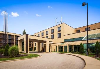 Best Western East Towne Suites has Balcony rooms