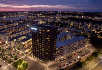 Best Western Plus Park City Hammarby Sj  stad allows 18 year olds to book a room