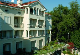 Hotel Villa Vera has Balcony rooms