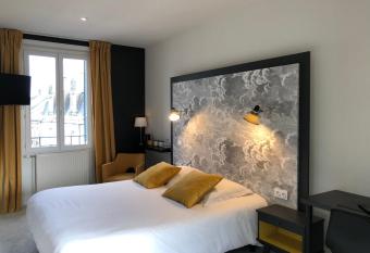 H  tel Le Cobh allows 18 year olds to book a room