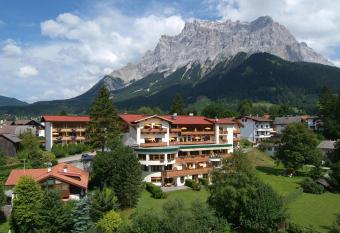 Sporthotel Sch  nruh has Balcony rooms