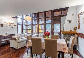 Andu s Chalet Azuga allows 18 year olds to book a room