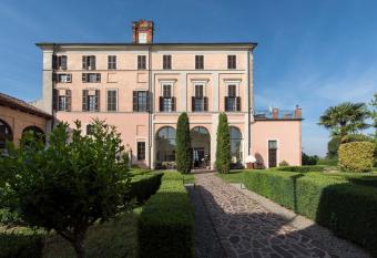 Sunstar Hotel Piemont allows 18 year olds to book a room