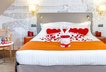 Hotel Montbriand Antony - Ancien Alixia allows 18 year olds to book a room