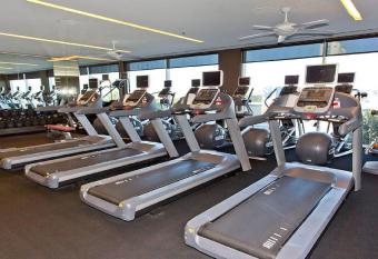 Palms Place Las Vegas Strip View Studio Suite 22 has rooms with a private hot tub