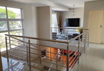 Malusi Bed and Breakfast has Balcony rooms