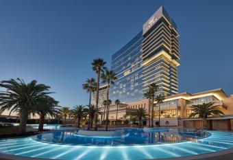 Crown Towers Perth allows 18 year olds to book a room