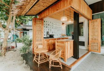 Cookies Salad Resort has Balcony rooms